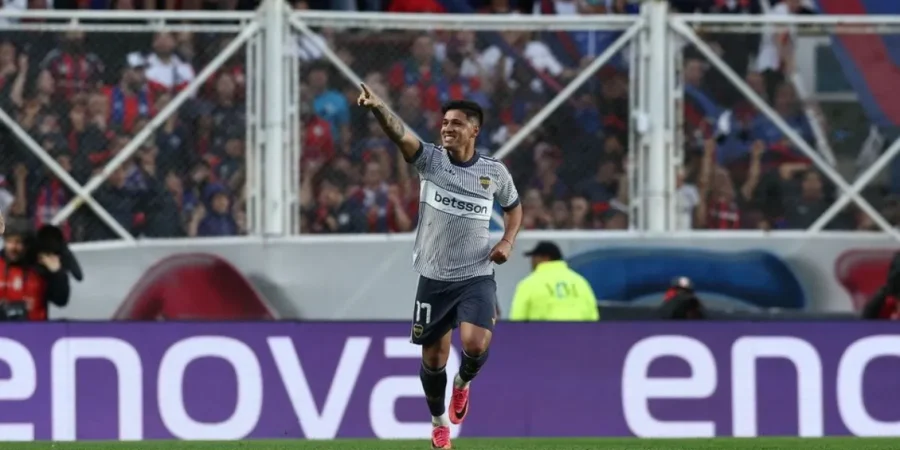 Boca venció 2 a 0 a San Lorenzo y estiró su racha invicta