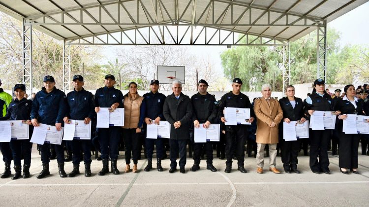 El Gobierno provincial entregó 78 ascensos a efectivos policiales de la UROP 5