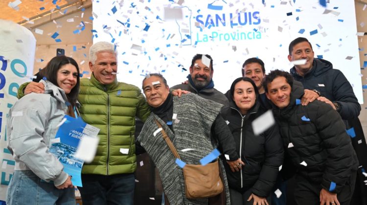 Entregaron nuevas viviendas en Concarán y Carpintería: más familias de la zona ya tienen su casa propia